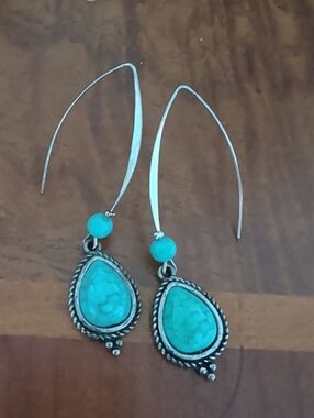 Source Unknown Turquoise Teardrop Dangle Earrings